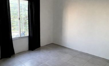 VENTA CASA DE 2 HABITACIONES. POCITO