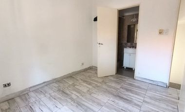 ALQUILER TRADICIONAL PH 2 AMB. OLIVOS SIN/EXP.