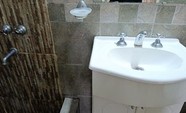 ALQUILER TRADICIONAL PH 2 AMB. OLIVOS SIN/EXP.