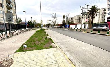 Departamento en Venta en Metro La Cisterna / Vicuña Mackenna / Julio Covarrubias