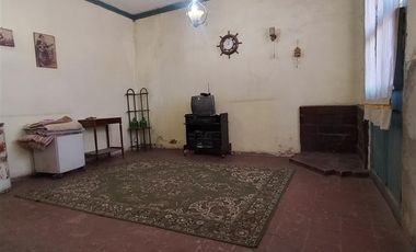 Casa en Venta en Pintor Cicarelli con Artemio Gutiérrez, San Joaquín