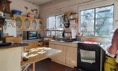 Casa en Venta en Pintor Cicarelli con Artemio Gutiérrez, San Joaquín