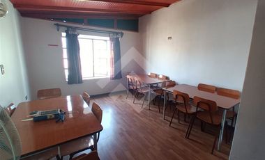 Casa en Arriendo en Av. Portales / Siglo XX