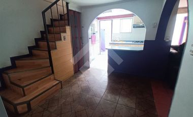 Casa en Arriendo en Av. Portales / Siglo XX