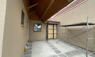Casa en Arriendo en AVDA RAUQUEN