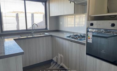 Casa en Arriendo en AVDA RAUQUEN