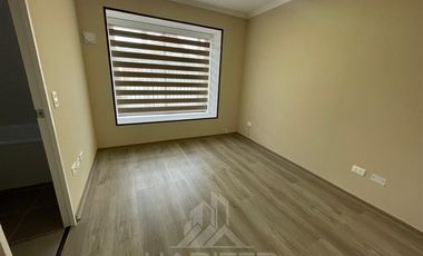 Casa en Arriendo en AVDA RAUQUEN