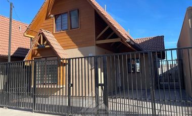 Casa en Arriendo en AVDA RAUQUEN