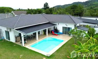3 Bedroom Villa for sale in Bang Muang, Phangnga