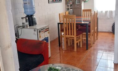 CASA  EN VENTA EN PSJE HUGO SILVA, VILLA JUVENCIO VALLE