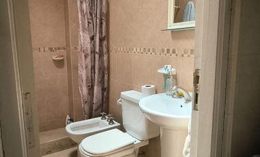 HERMOSO DEPARTAMENTO  A MEDIA CUADRA TRANVIA!!!