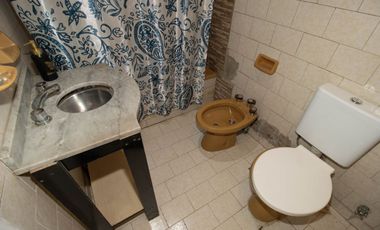 PH de 3 ambientes al fondo- San Martin Centro