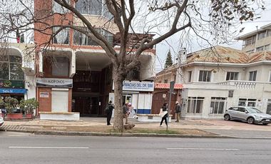 Se arrienda Local Comercial en Av Libertad