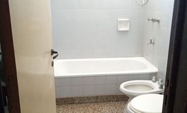 VENTA DPTO 4 AMB ESTACIONAMIENTO, TERRAZA Y PARRIL