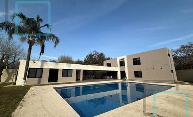 CASA EN RENTA LOS CAVAZOS ZONA CARRETERA NACIONAL SANTIAGO