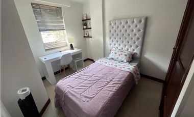 Apartamentos amoblados en Medellín Laureles Acacias con balcón