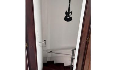 Apartamentos amoblados en Medellín Laureles Acacias con balcón
