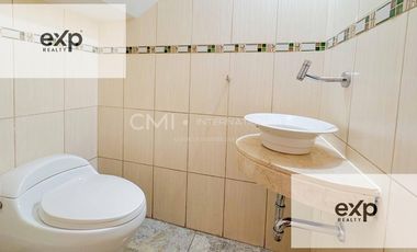 Alquiler de casa 10 ambientes para negocio en Miraflores