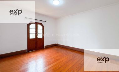 Alquiler de casa 10 ambientes para negocio en Miraflores
