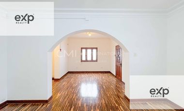 Alquiler de casa 10 ambientes para negocio en Miraflores