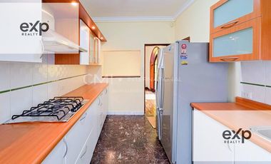 Alquiler de casa 10 ambientes para negocio en Miraflores