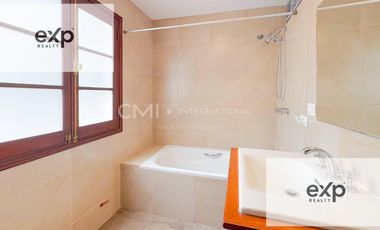 Alquiler de casa 10 ambientes para negocio en Miraflores