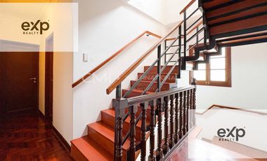 Alquiler de casa 10 ambientes para negocio en Miraflores
