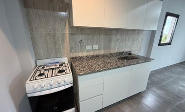 A ESTRENAR - MONOAMBIENTE AL FRENTE CON BALCON