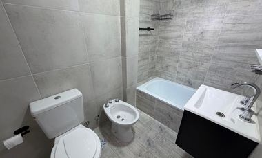 A ESTRENAR - MONOAMBIENTE AL FRENTE CON BALCON