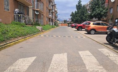 En venta cómodo departamento con patio 3H-1B