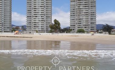 Arriendo a partir del 01/03/2026 cómodo departamento, SIN MUEBLES, valor incluye gastos comunes,  Edificio Costa Herradura, Coquimbo