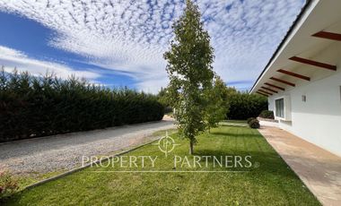 Linda casa familiar en loteo Los Cipreses