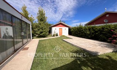 Linda casa familiar en loteo Los Cipreses