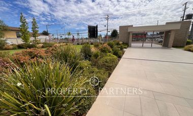 Moderno departamento con exclusivo jardín