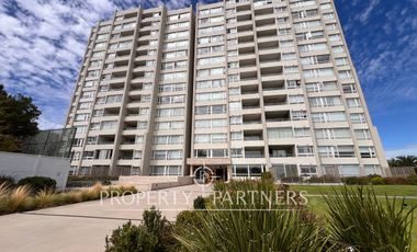 Moderno departamento con exclusivo jardín