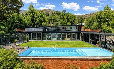 Espectacular casa  mediterránea en el Arrayán, Lo Barnechea.