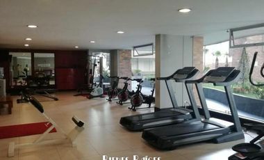 Departamento moderno de 2 habitaciones con balcón y áreas sociales premium cerca del Parque La Carolina