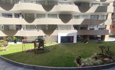 Departamento moderno de 2 habitaciones con balcón y áreas sociales premium cerca del Parque La Carolina