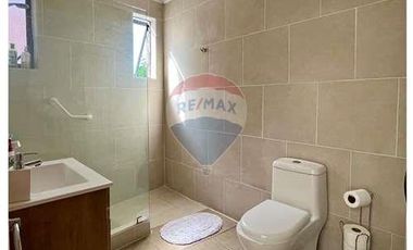 La Casa de Tus Sueños con piscina en Maria Pinto