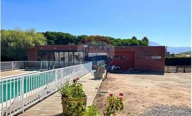 La Casa de Tus Sueños con piscina en Maria Pinto