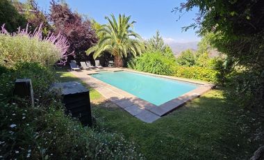 Hogar de lujo en Lo Barnechea, 6 dorm, piscina