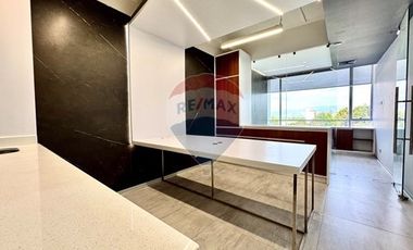 ARRIENDO Oficina Av. Chicureo 2 Ambientes