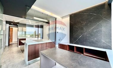 ARRIENDO Oficina Av. Chicureo 2 Ambientes