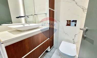 ARRIENDO Oficina Av. Chicureo 2 Ambientes