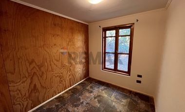 Se vende renovada y céntrica casa en Olmué