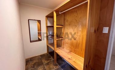 Se vende renovada y céntrica casa en Olmué