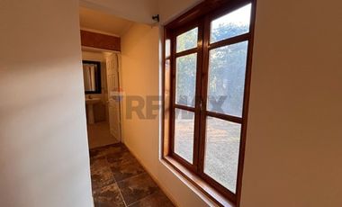 Se vende renovada y céntrica casa en Olmué