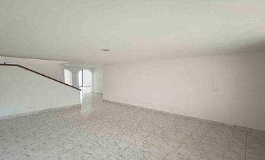 CASA EN ARRIENDO ALAMOS PEREIRA