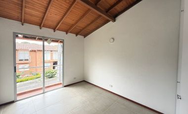 CASA EN VENTA UBICADO EN EL RETIRO SECTOR PURO CUERO