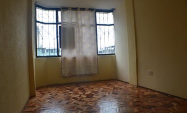 Venta Casa independiente frente a parque – Carapungo